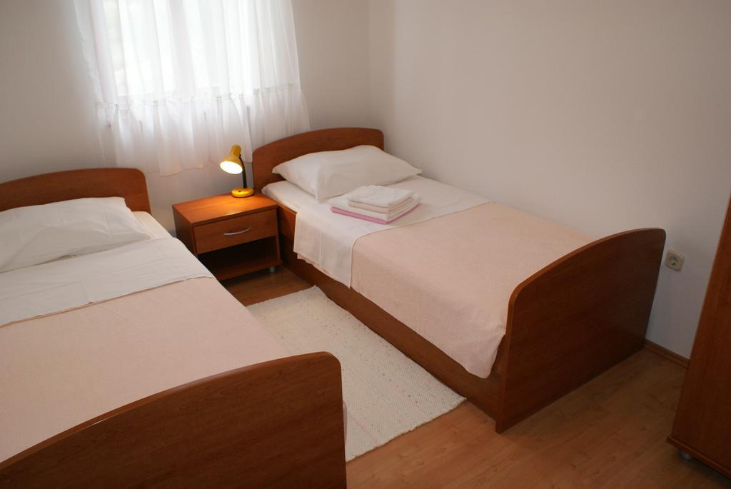 Apartments Vodopija 300M To The Beach Sveti Filip i Jakov Habitación foto