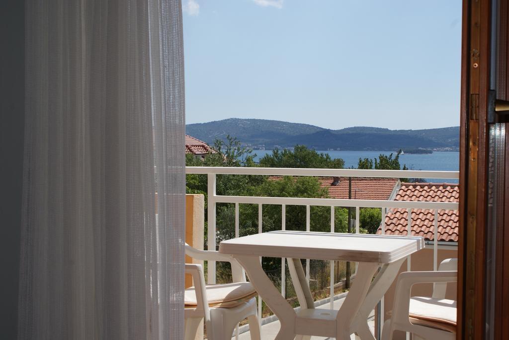 Apartments Vodopija 300M To The Beach Sveti Filip i Jakov Habitación foto